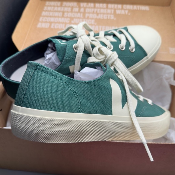 VEJA - SNEAKER - WATA II LOW CANVAS POKER PIERRE GREEN SIZE 11 NEW - Picture 4 of 10